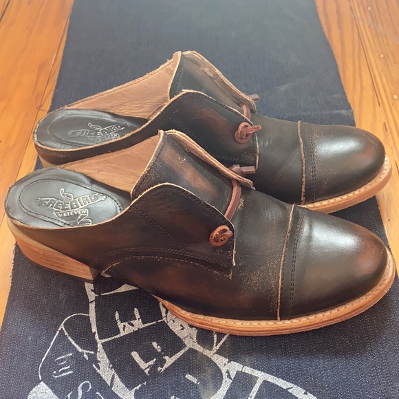 Freebird by Steven slip on mules. Size 9 - Picture 2 of 3